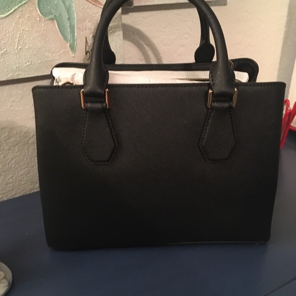 Michael Kors bag - Picture 5 of 8